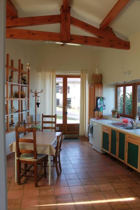 Gite Dans Un Hameau De Charme Castelnau-Durban 外观 照片
